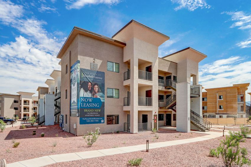 The Place At Silverbell Gateway Apartments, 7430 N. Silverbell Rd